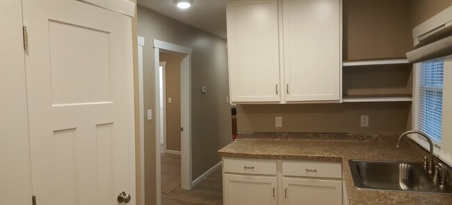 Building Photo - 6N998 Wabash Ave