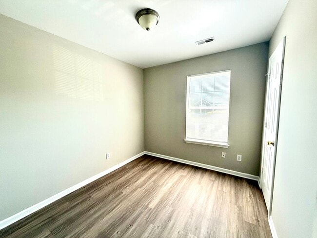 Building Photo - 2339 Buttonbush Ct