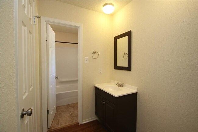 Building Photo - 7017 Crosswood Dr