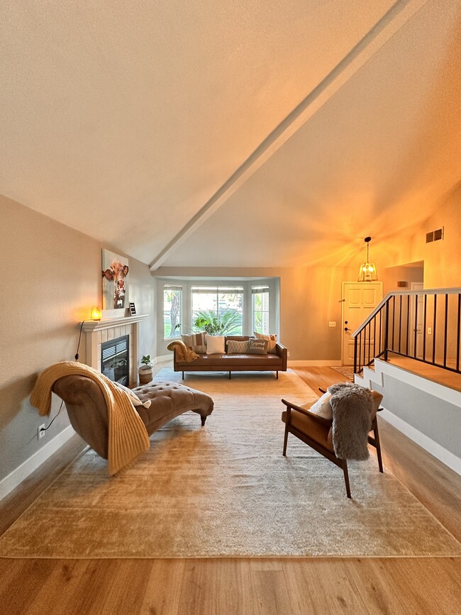 Building Photo - 23257 Joaquin Ridge Dr