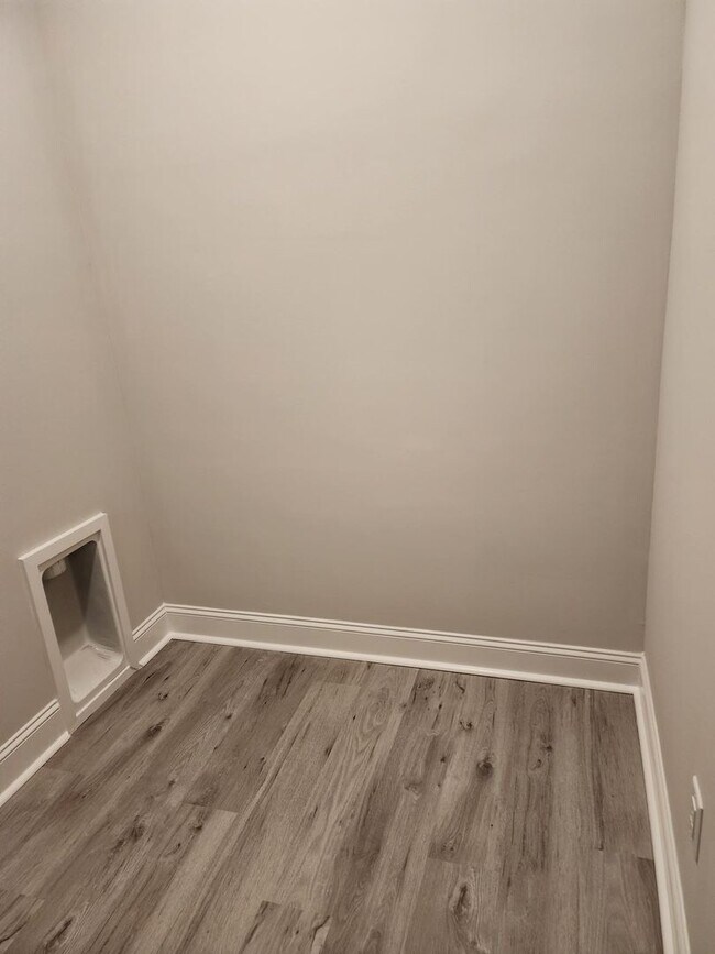 Building Photo - 2104-A  N. Kali Lane