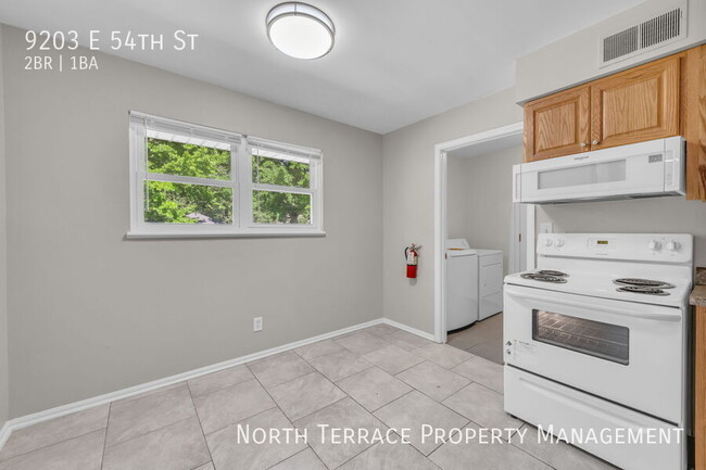 Building Photo - ? Adorable & Trendy 2BR with In-Unit W/D ?