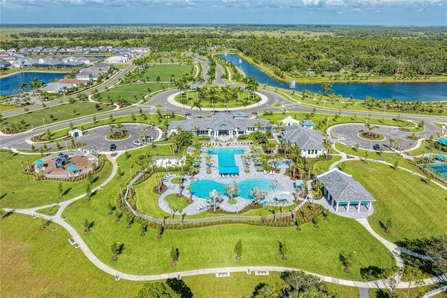 Building Photo - 6629 Fort Pierce Ave