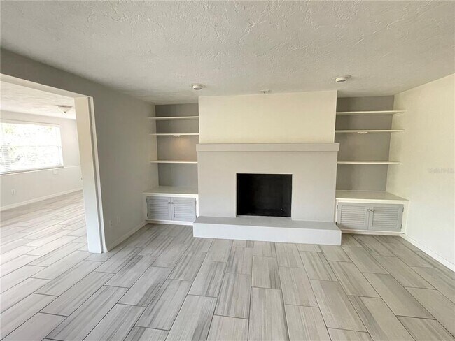 Building Photo - 6405 White Sands Terrace