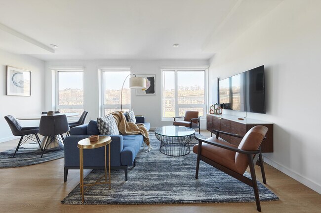 Primary Photo - 1b Marshall Dr