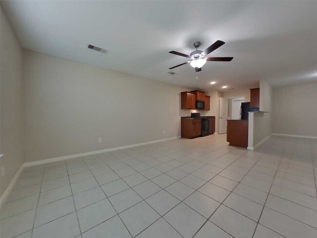 Building Photo - 701 Totem Trail Dr