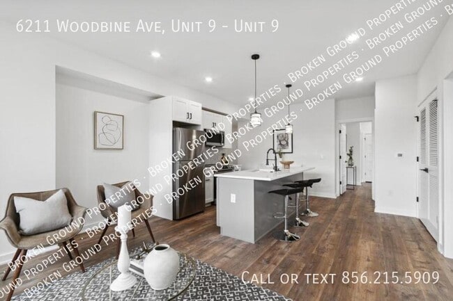 Building Photo - 6211 Woodbine Ave