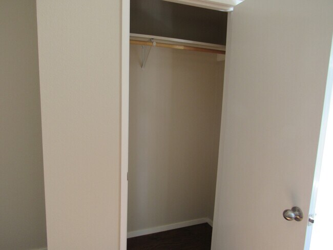 Building Photo - 14750 Cardoza Ct