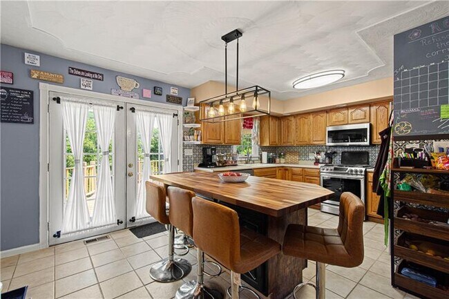 Building Photo - 3054 Bedillion Rd