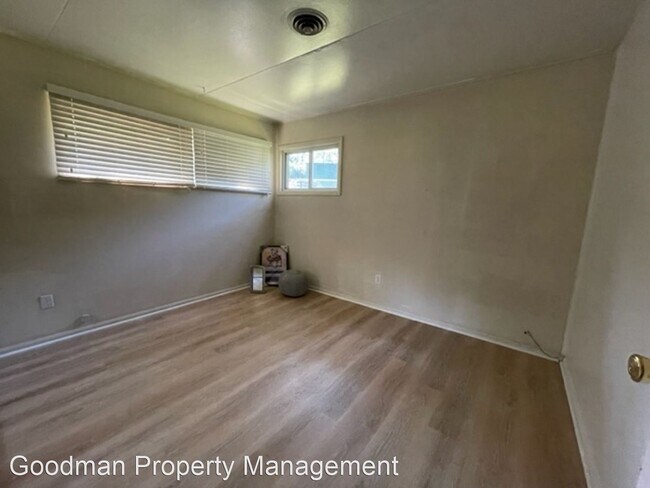 Building Photo - 3 br, 1 bath House - 95 Castle Rd