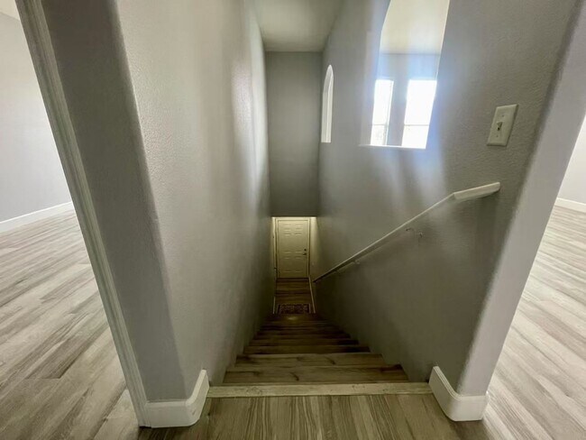 Building Photo - 9975 Peace Way