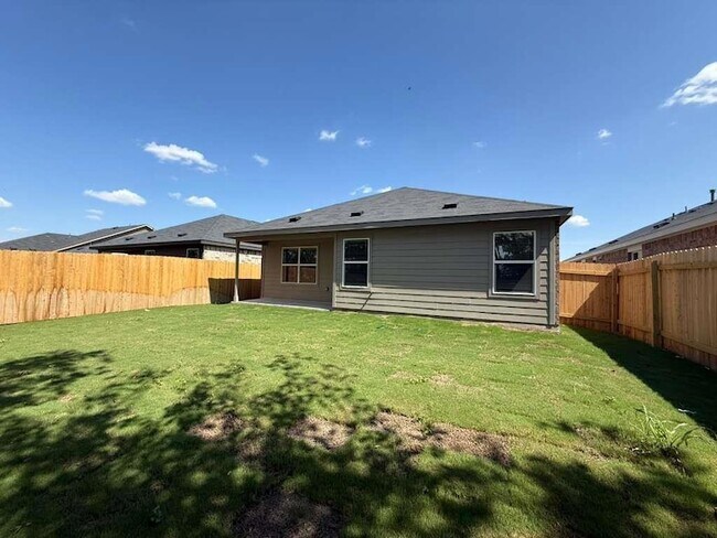 Building Photo - 623 Sormonne Lp