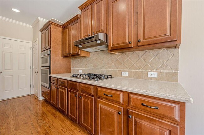 Building Photo - 927 Laurel Wood Ct