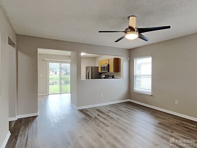 Building Photo - 713 Wynfield Cir