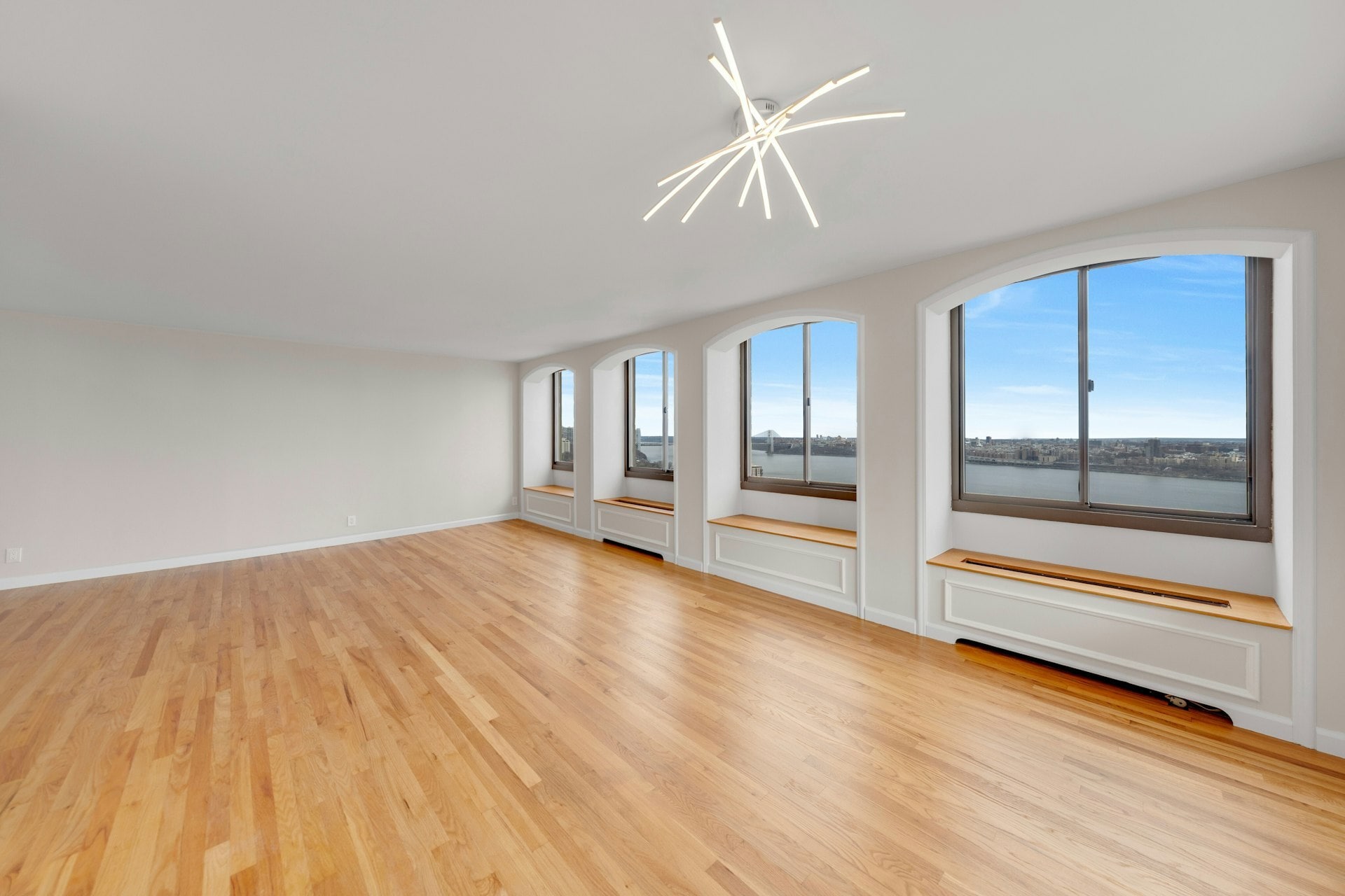 Building Photo - 300 Winston Dr