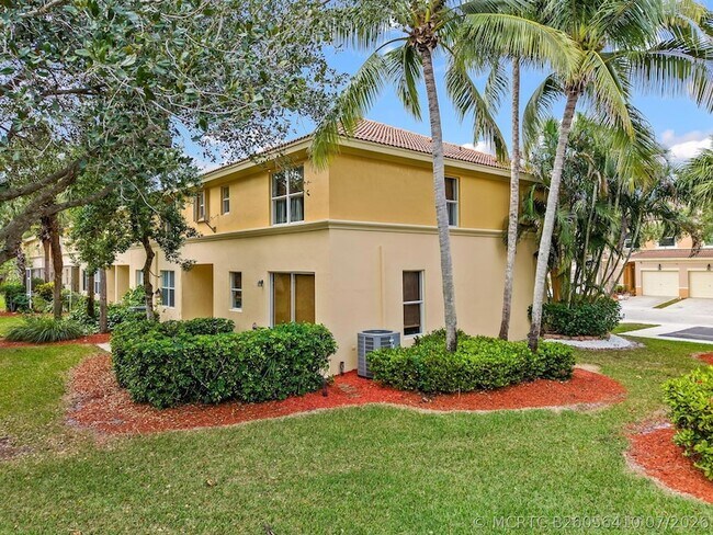 Building Photo - 123 Wakulla Springs Way