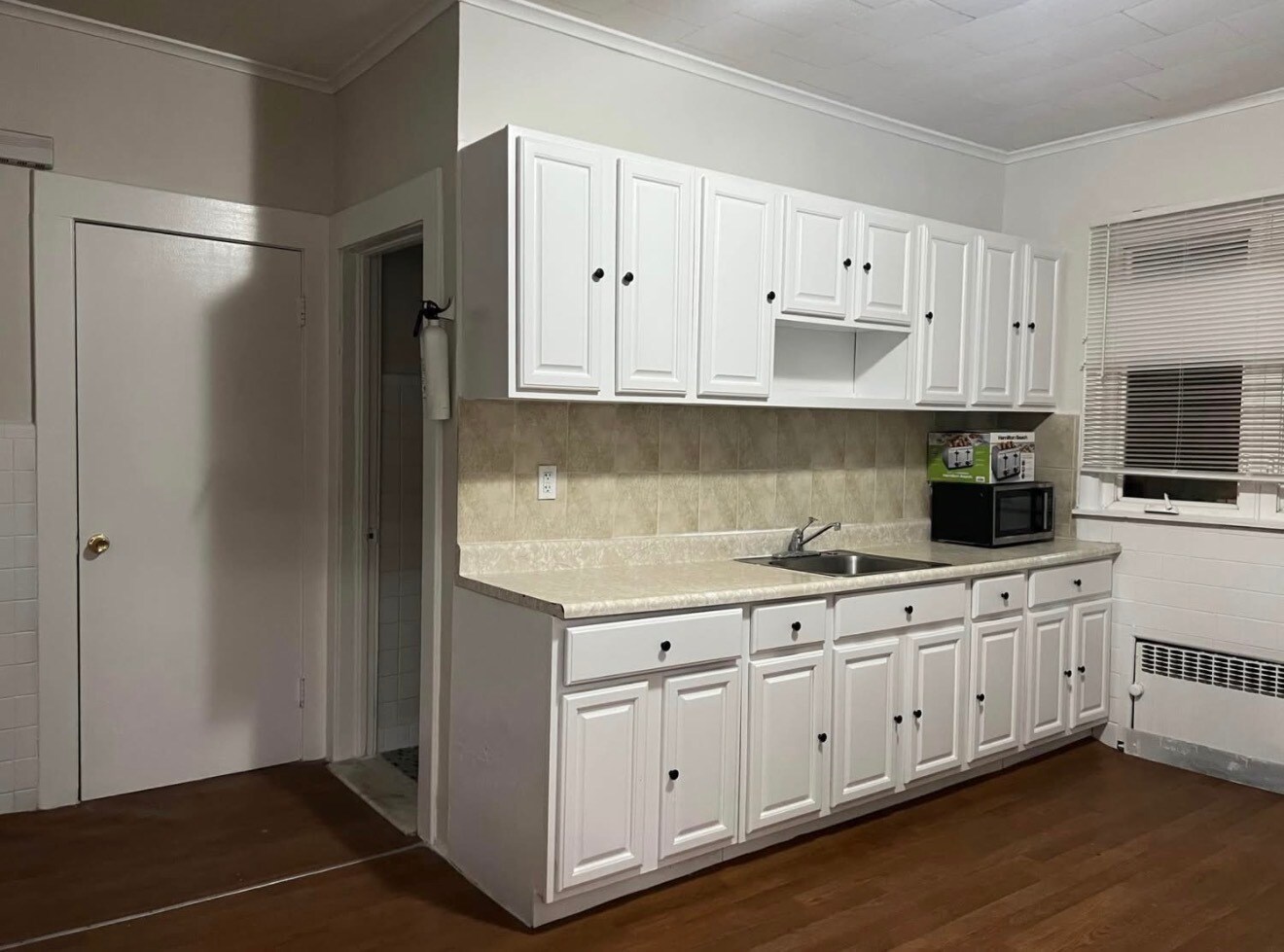 Kitchen - 234 Christine St