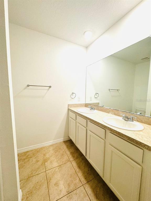 Building Photo - 800 Brooklet Dr