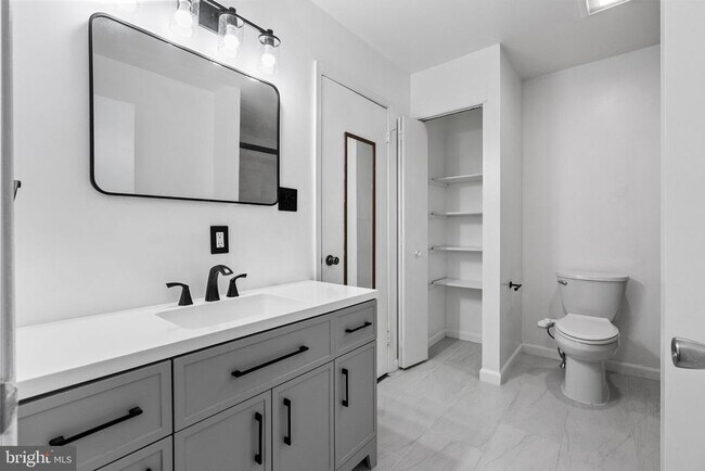 Building Photo - 2673 Jean Dr