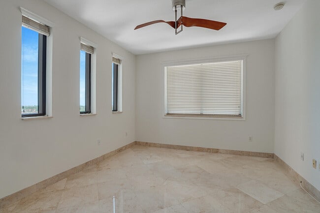 Building Photo - 3630 Gardens 901c Pky