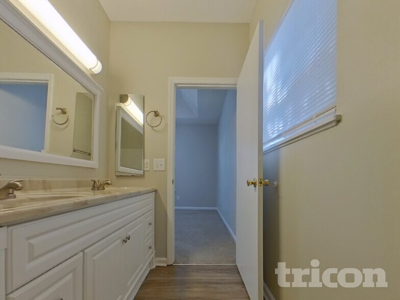 Building Photo - 309 Tendrill Ct