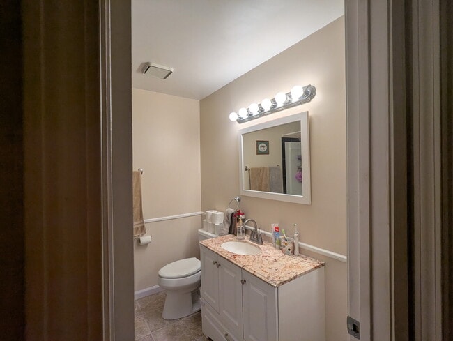 Building Photo - 1389 Berry Ridge Rd