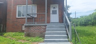 Building Photo - 4718 Lexington Ave