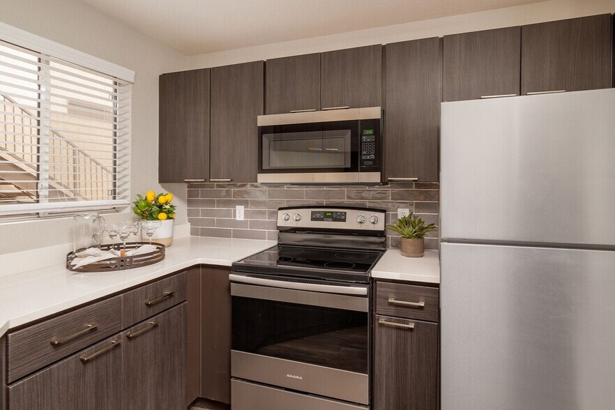 Broadstone Heights 8100 Barstow St NE Albuquerque NM 87122