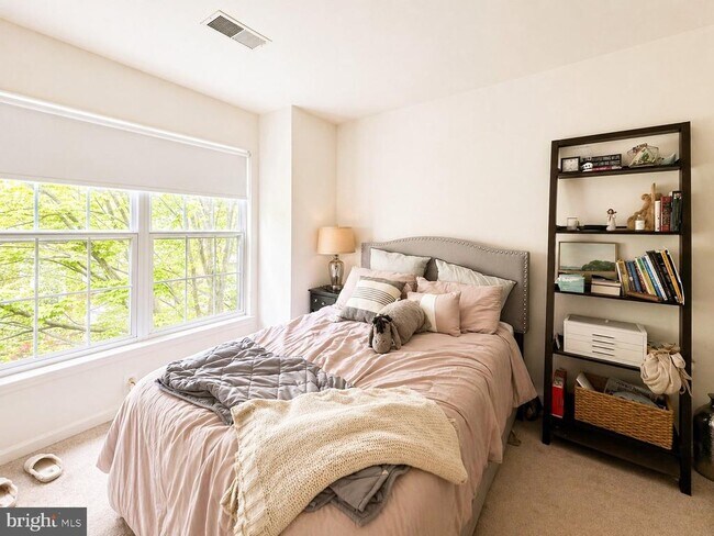 Building Photo - 1267 Wild Hawthorn Way