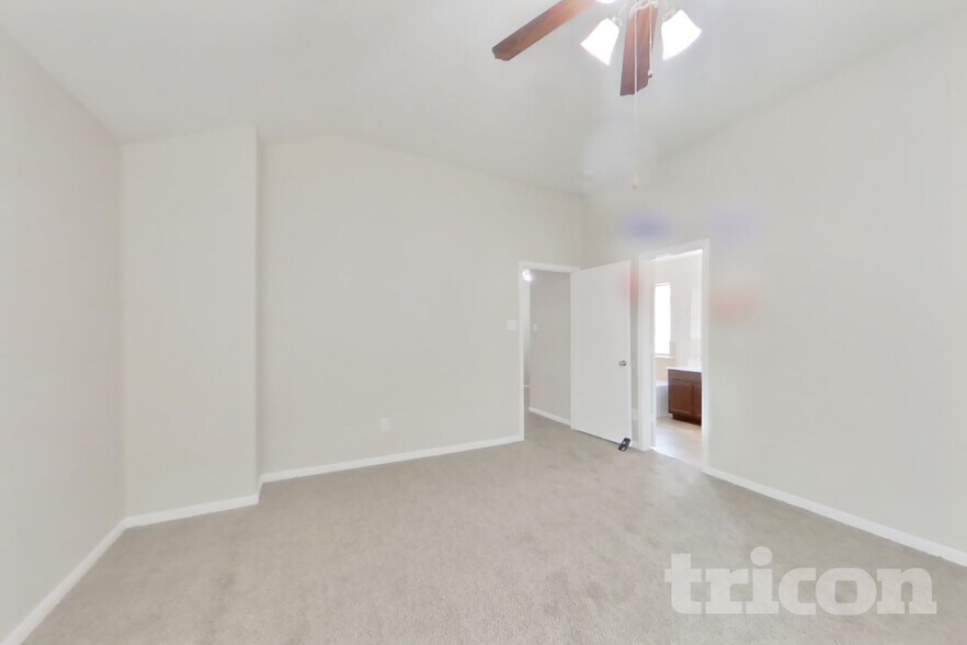 Building Photo - 9215 Dewberry Blossom Ln