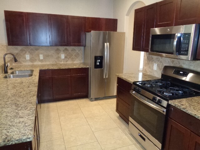 Building Photo - 6510 Holly Cove Ln