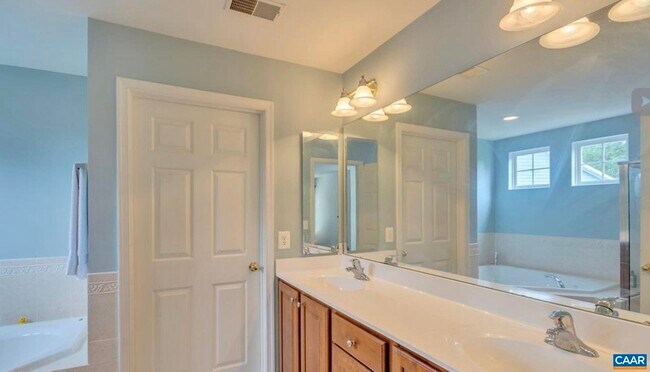 Building Photo - 5920 Nicolet Ct