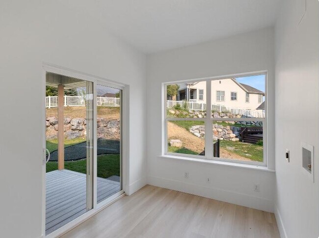 Building Photo - 636 N 1280 E