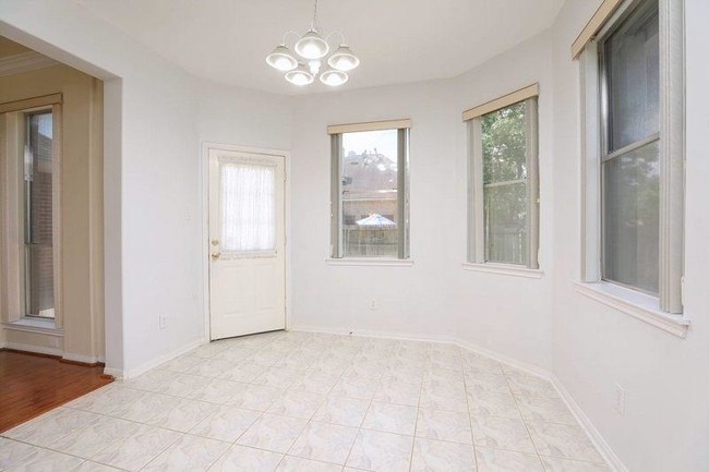 Building Photo - 639 Wheelhouse Dr
