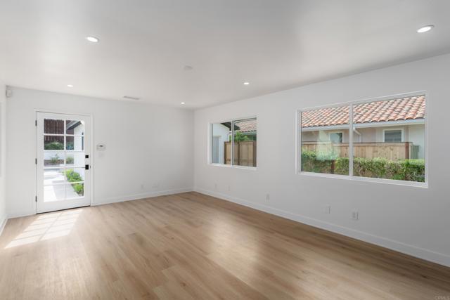 Building Photo - 6653 Aranda Ave