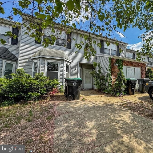 Building Photo - 38 Hopewell Ln