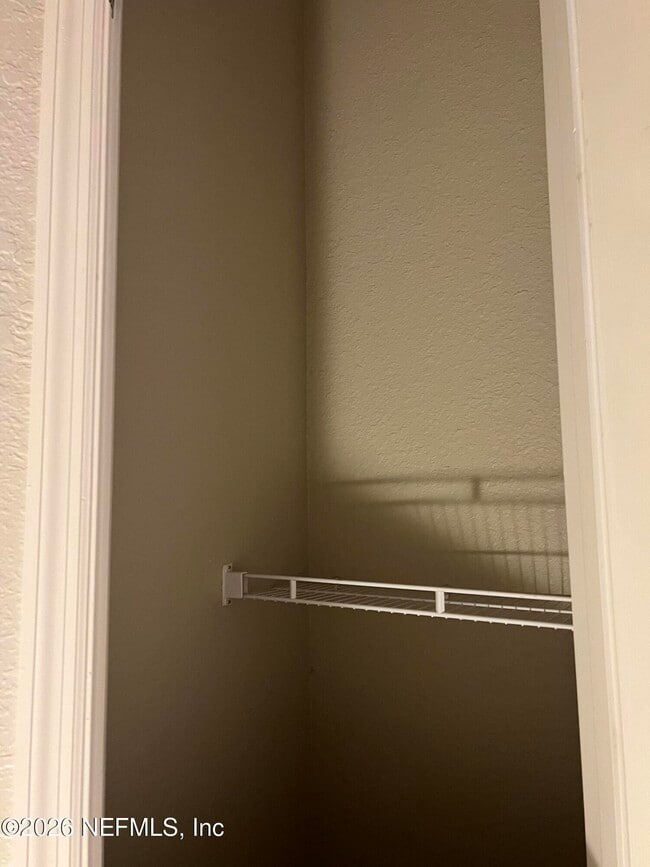 Building Photo - 1001 Monument Rd