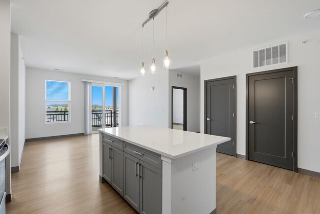 Building Photo - 1221 Rock Run Crossings Dr