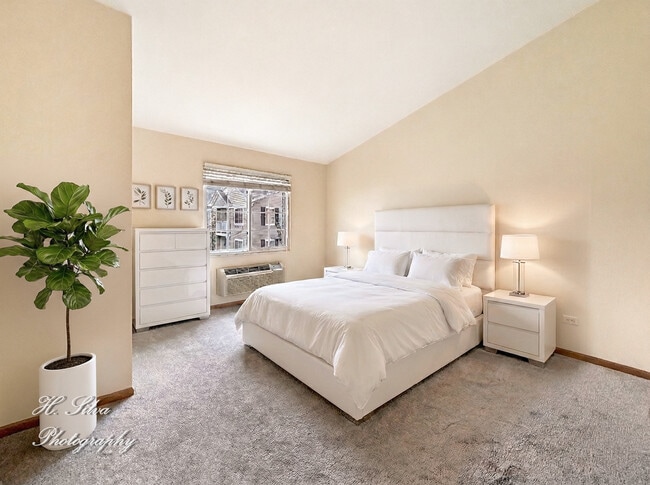 Building Photo - 1431 Silverstone Dr