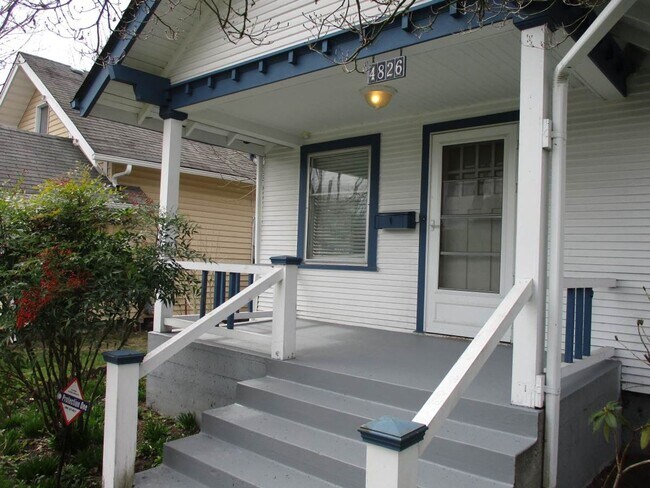 Building Photo - 4826 Park Ave. S