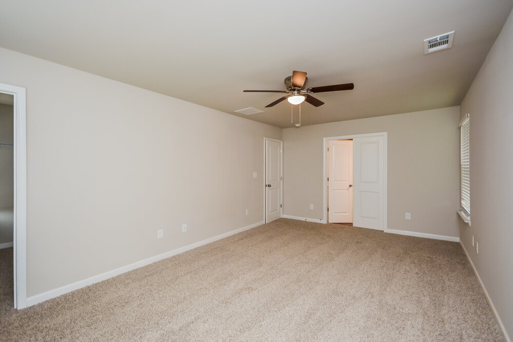 Building Photo - 400 McGiboney Ln