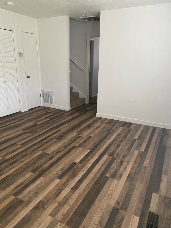 Building Photo - 275 Pennsylvania Dr