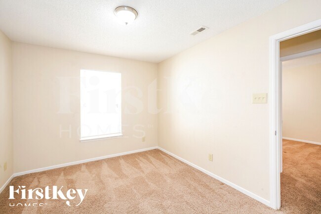 Building Photo - 10871 Zimmerman Ln