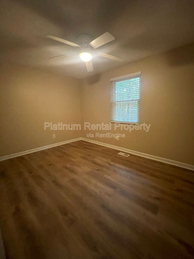 Building Photo - 3987 Cherokee Trail