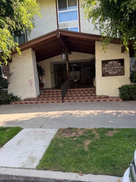 Building Photo - 5650 Sumner Way