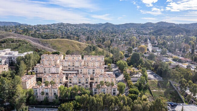 Very quiet community - 5220 Premiere Hls Dr