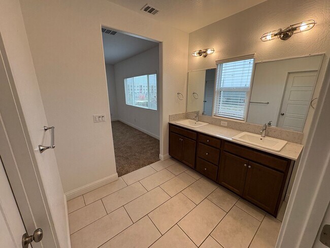 Building Photo - Lennar Built 2 story home coming soon!