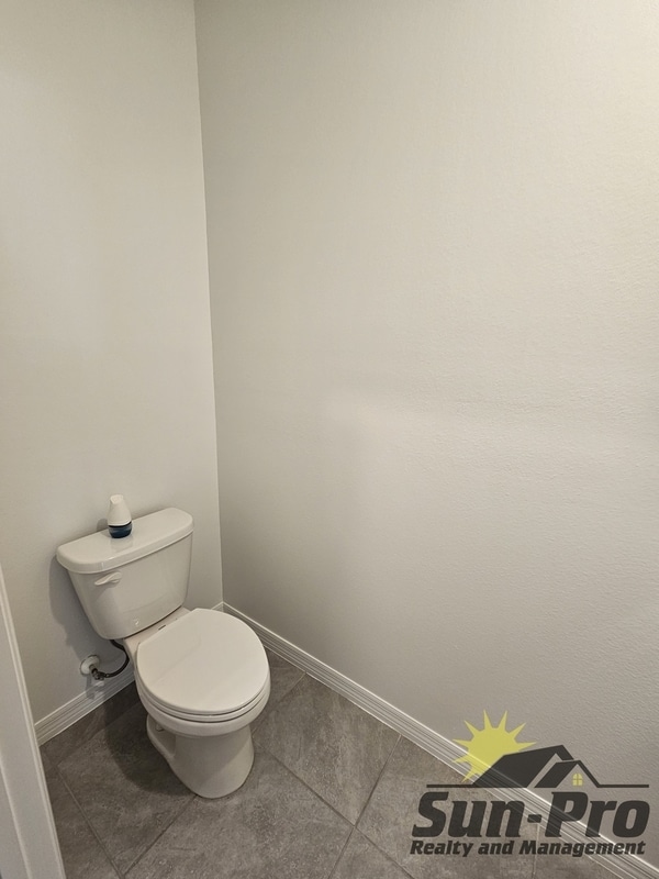 Building Photo - 11 1st St