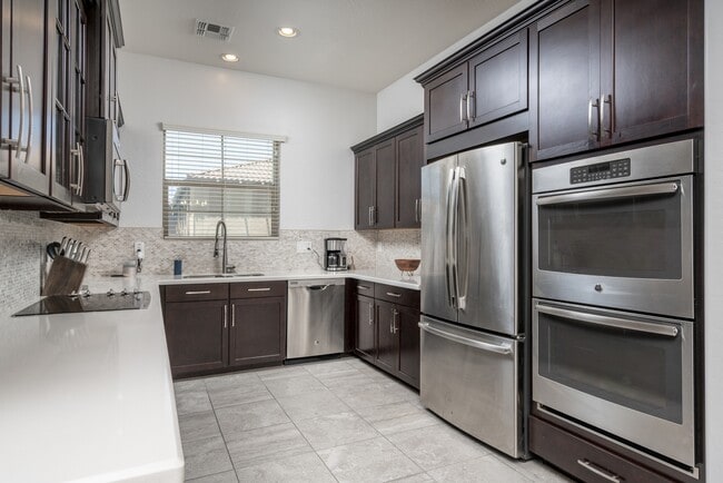 Building Photo - 17674 N 77th Pl