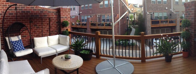 Building Photo - 210 Alderwood Point